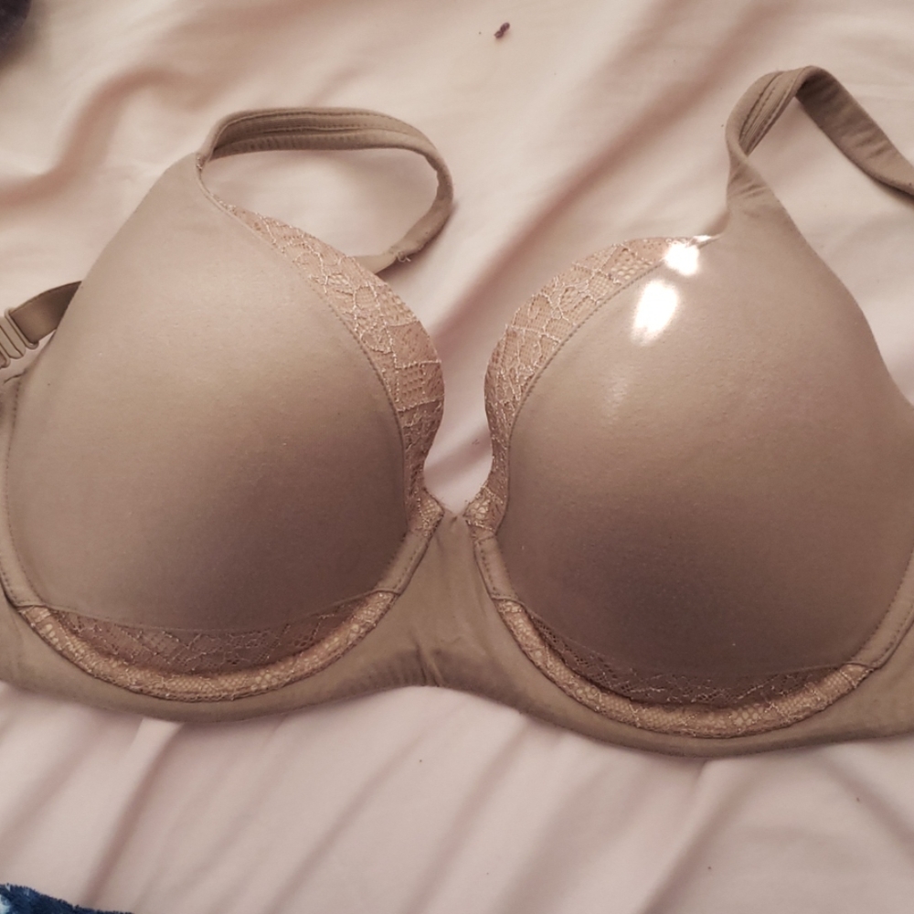 Victoria's secret body demi bra
